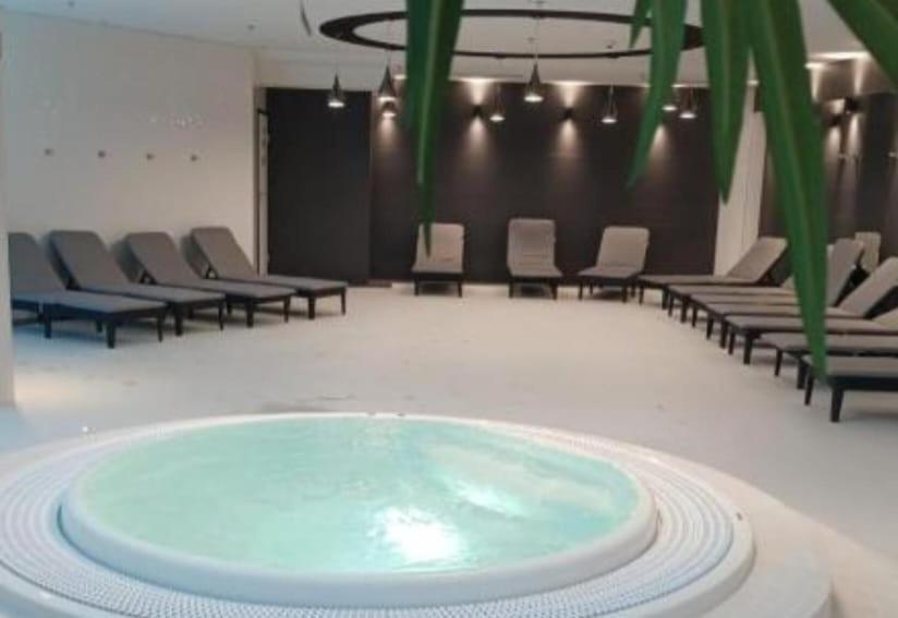Hanza Tower Bohemia 23 Pool & Jacussi & Sauna Apartment
